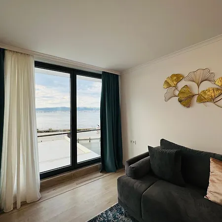 Paradiso 'в' - 107 Panoramic Sea View Large 네세부르