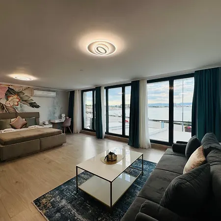 Paradiso 'в' - 107 Panoramic Sea View Large 네세부르